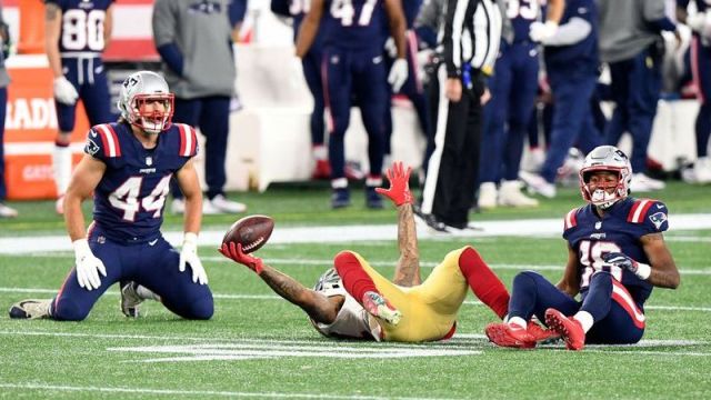 Social Media Hilariously Explodes After D.K. Metcalf's Chase Down Tackle 