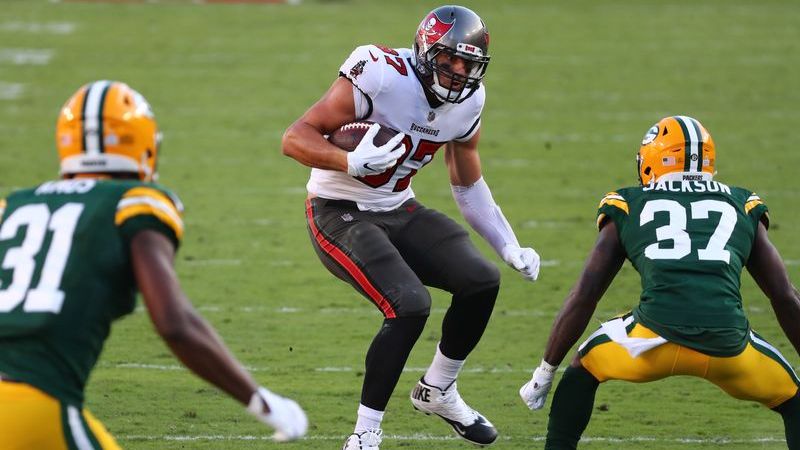 Rob Gronkowski scores Tampa Bay TD and revives Gronk spike mania