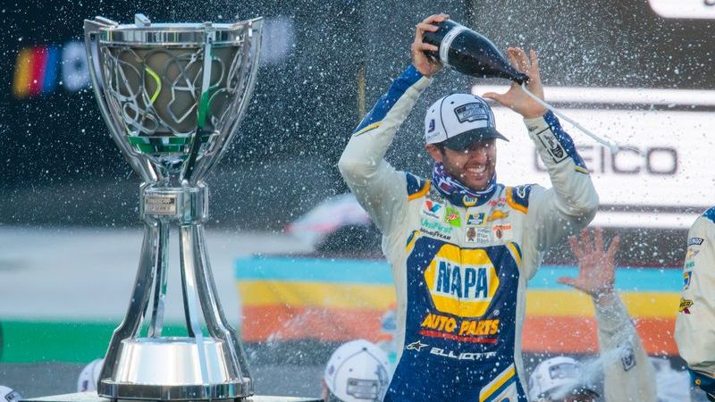 Chase Elliot Wins First NASCAR Cup Series Championship At Phoenix ...