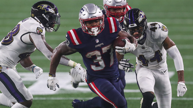 Patriots running back Damien Harris goes for a career-high 121