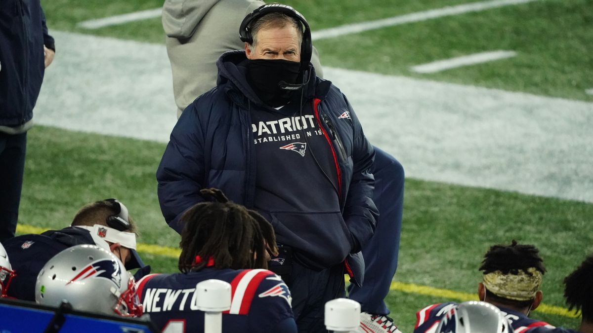 Twitter Loved This Video Of Bill Belichick Throwing Phone On Patriots