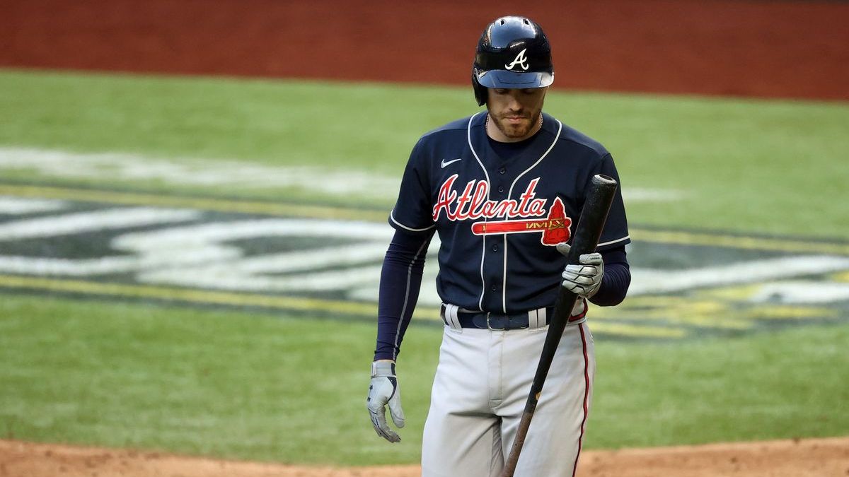 Jose Abreu, Freddie Freeman Win Hank Aaron Award