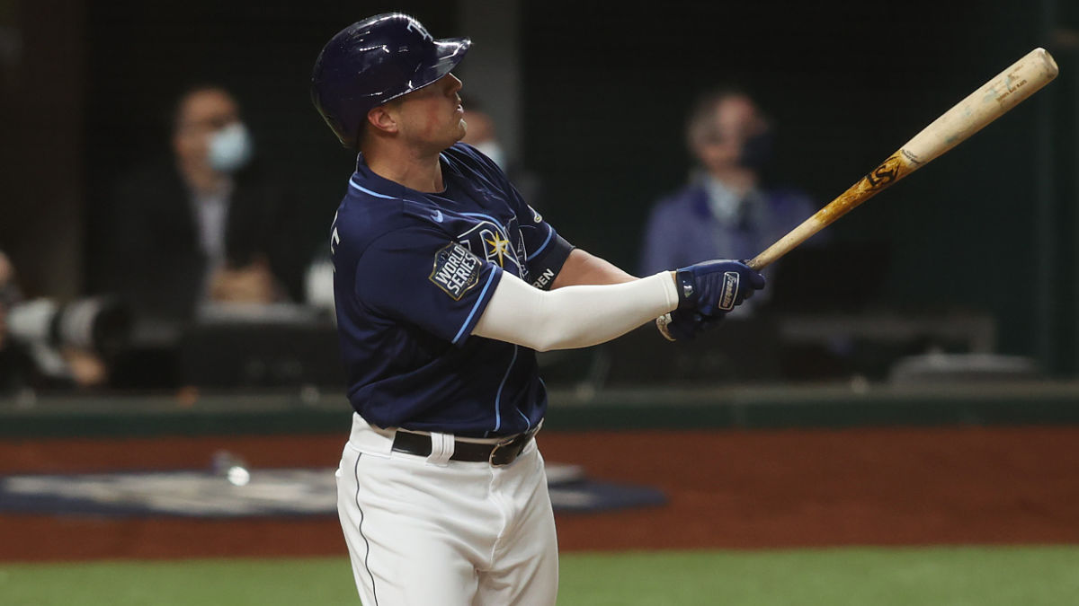 Red Sox sign OF Hunter Renfroe to one-year contract reportedly