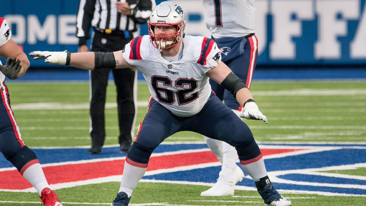 PFF Predicts Joe Thuney Will Sign With This Team In 2021 Free Agency 