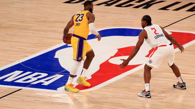 Los Angeles Lakers forward LeBron James and Los Angeles Clippers forward Kawhi Leonard