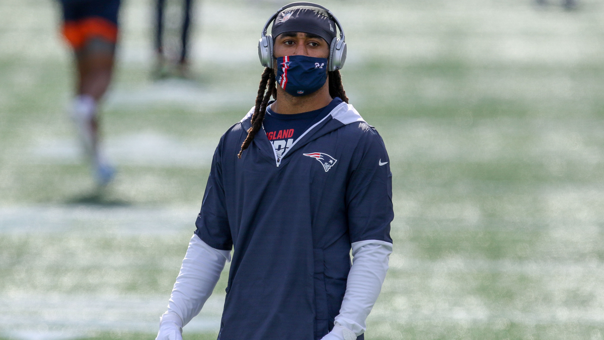 DPOY, Stephon Gilmore wearing the away uniform : r/Patriots