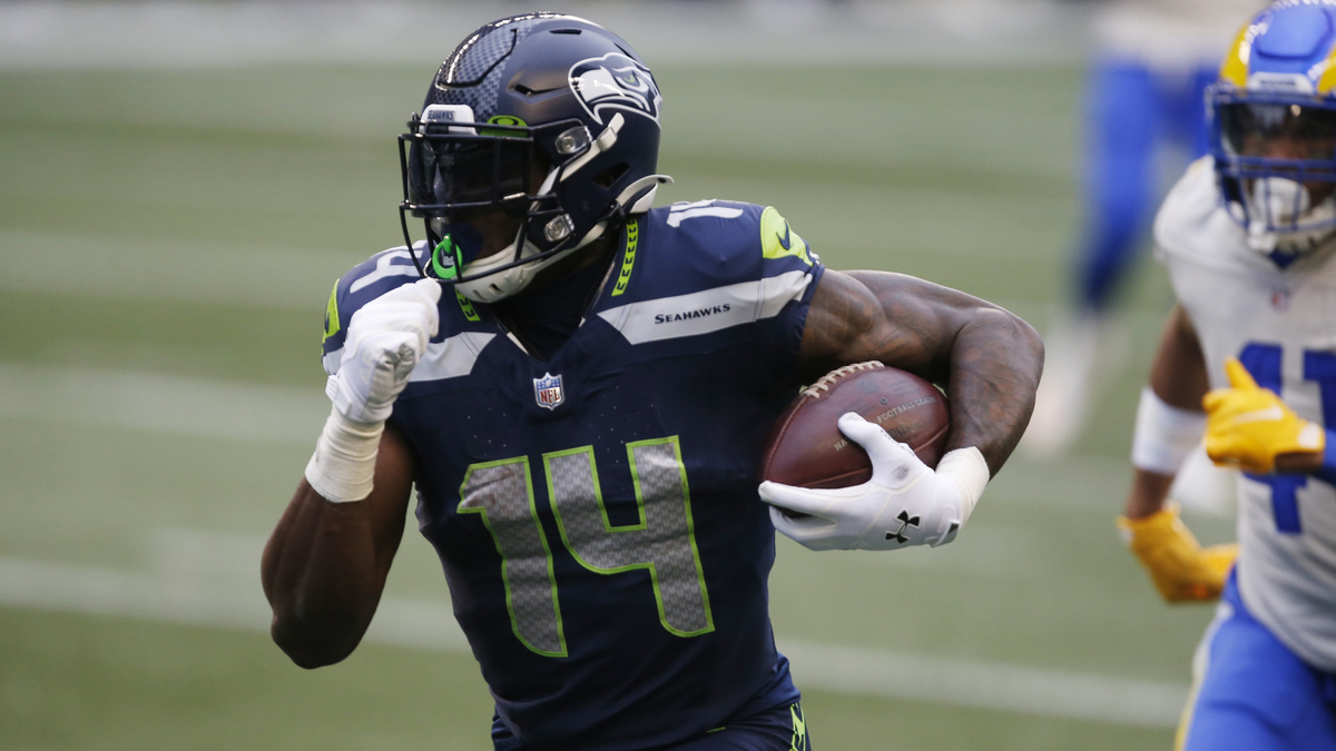 Seahawks' DK Metcalf commends Patriots receiver on getting teammate off  field: 'We're all brothers out there