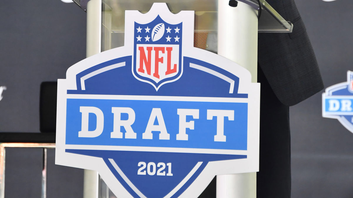 Updated 2021 NFL Draft Order After Two Top10 Blockbusters