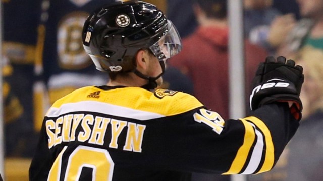 Boston Bruins winger Zach Senyshyn