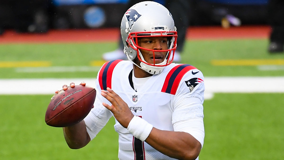 Cam Newton working out with Jakobi Meyers, Jonnu Smith