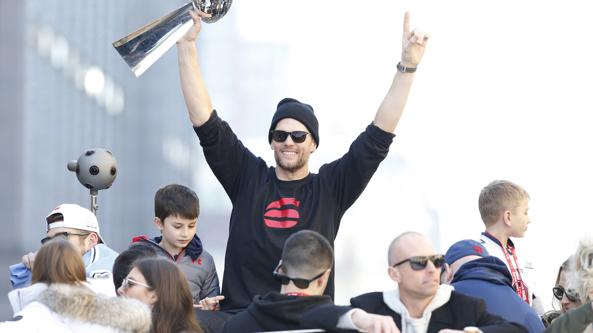 The Boston Red Sox congratulate Tom Brady on his retirement : r/redsox