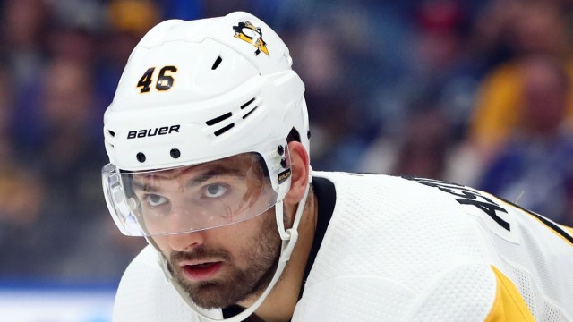 Pittsburgh Penguins Forward Zach Aston-Reese