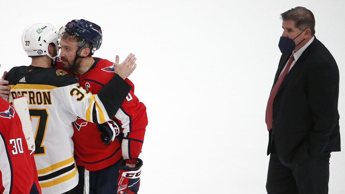 Duncan Keith Slashes Jeff Carter in Mouth, Tries to