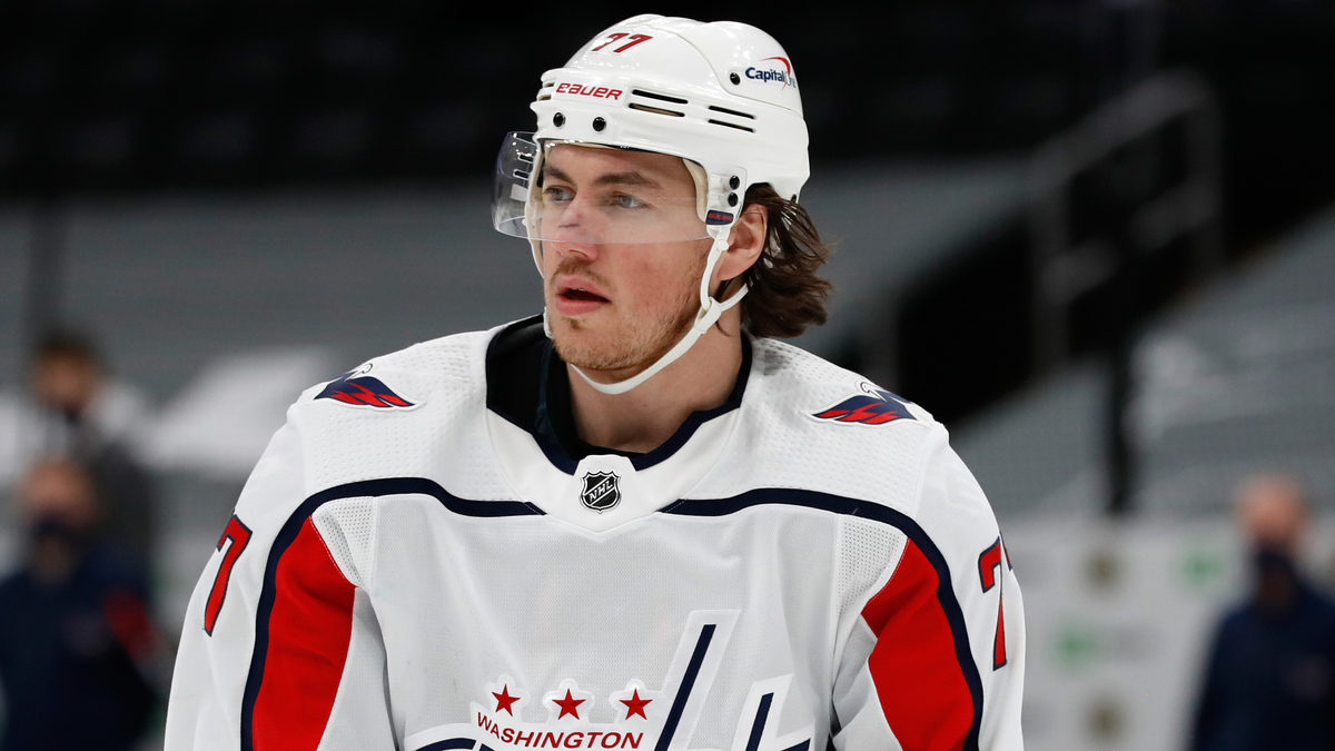 T.J. Oshie Scores Hat Trick In Return To Capitals After Father's Death