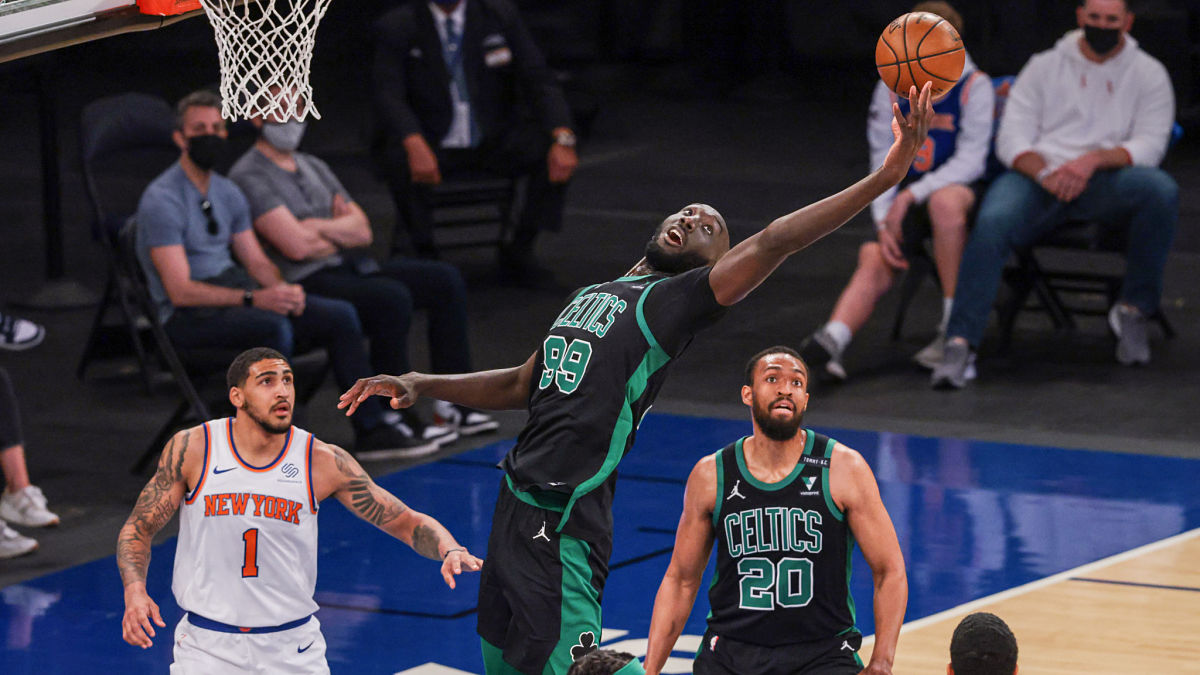 Knicks Announcer Quickly Catches Hilarious Tacko Fall Flub