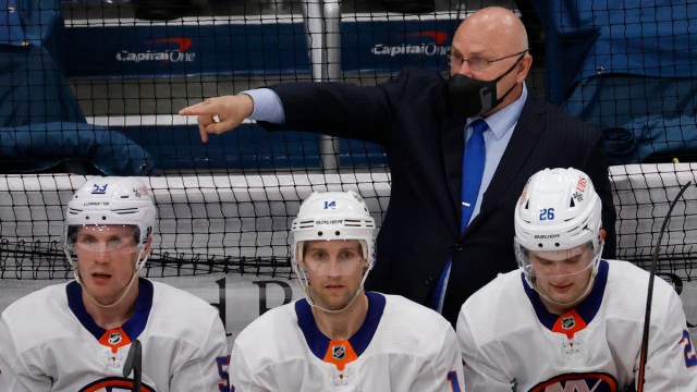 New York Islanders head coach Barry Trtoz