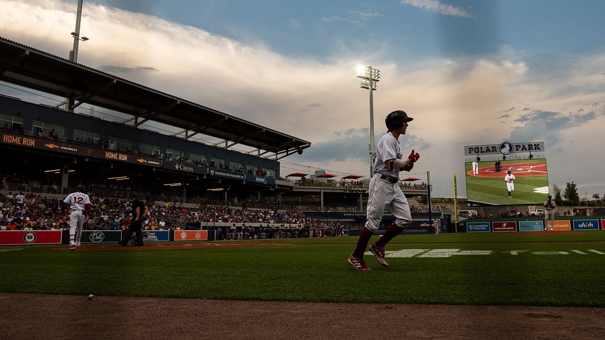 2014 MLB draftee, Alex Verdugo has a net worth over $1 million; Is