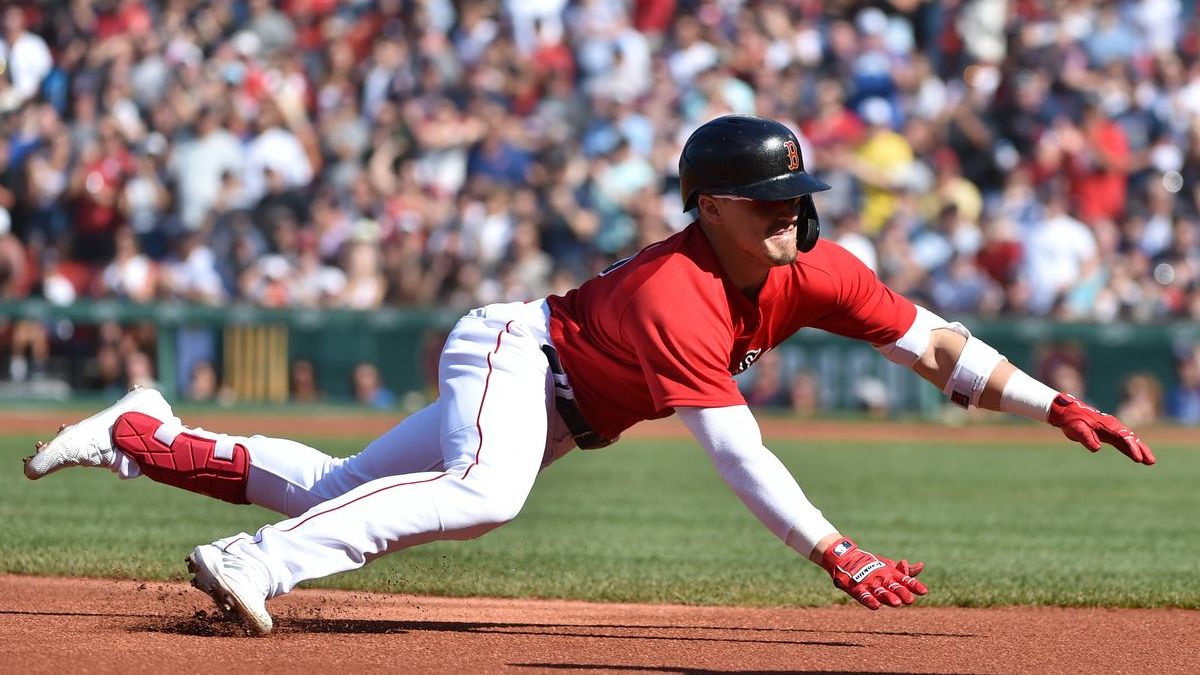 Watch Kiké Hernández Score On Leadoff Triple For Red Sox Vs. Yankees