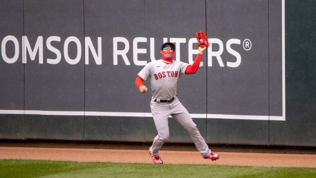 Boston Red Sox center fielder Kiké Hernández