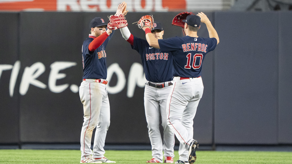 Tipping Pitches] Kike Hernandez's engagement photos are priceless