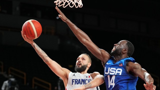 USA Basketball forward Draymond Green (right) and France guard Evan Fournier
