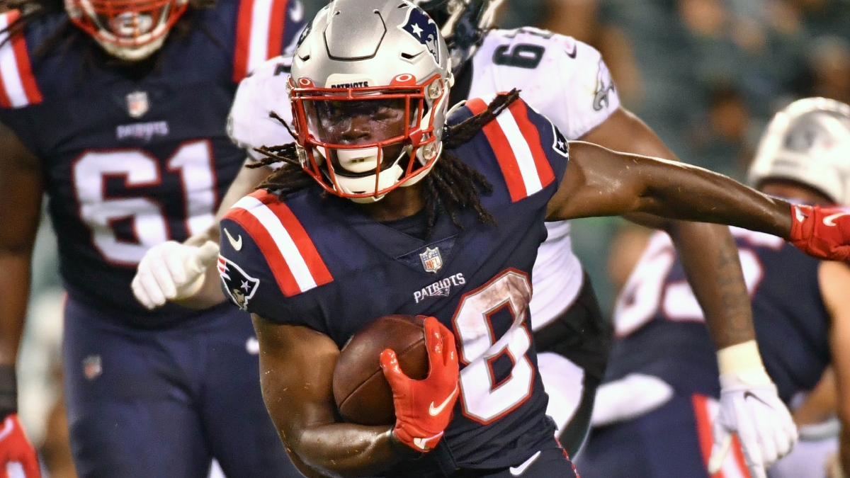 New England Patriots: Rhamondre Stevenson is LeGarrette Blount 2.0