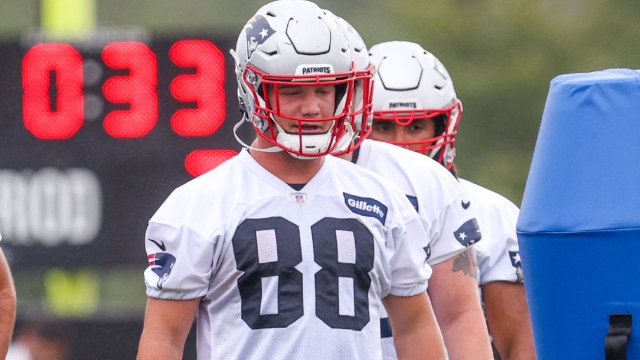 New England Patriots tight end Troy Fumagalli