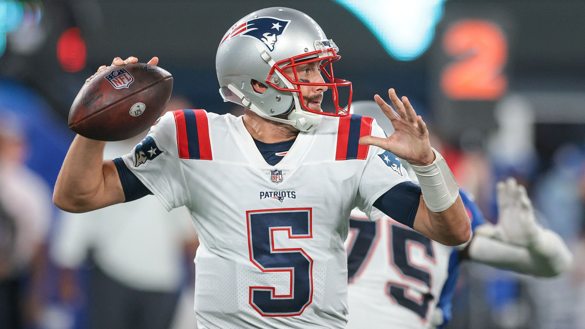 Patriots trade quarterback Jarrett Stidham to Las Vegas Raiders - The  Boston Globe