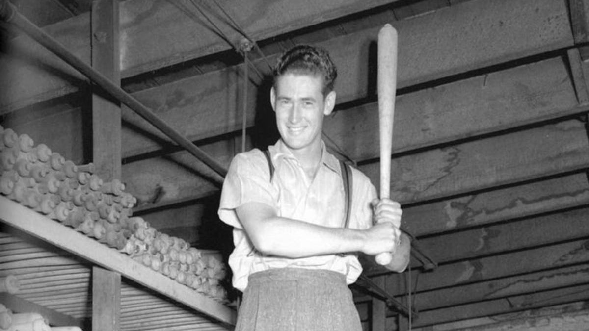 ted williams mother
