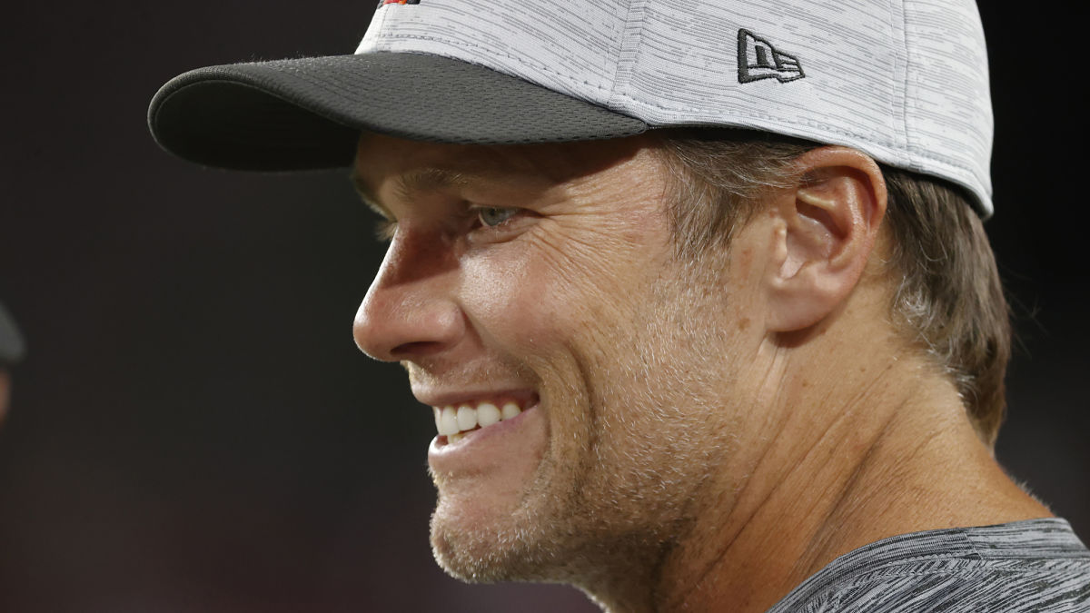 Here’s How Tom Brady Took Field With Bucs In Return To Gillette Stadium