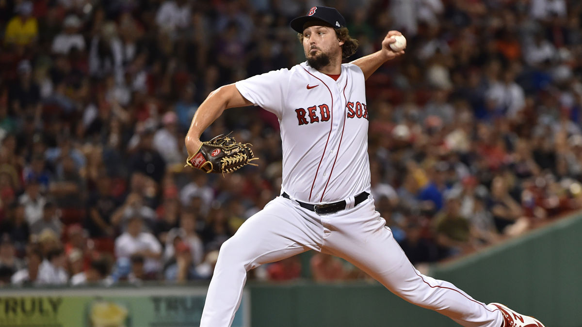 Red Sox reinstate Taylor from COVID-19 IL, bring back Iglesias