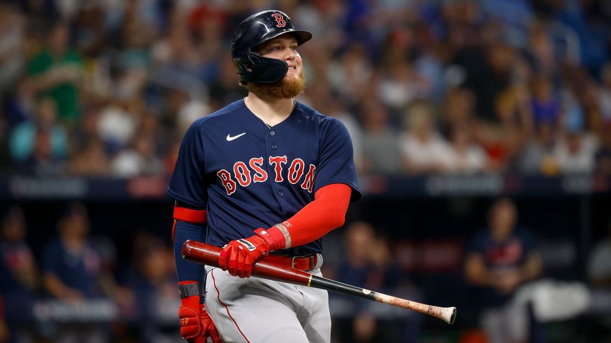 Chaotic from start to finish, Verdugo's Red Sox tenure ends in trade to  Yankees