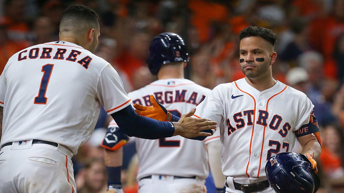 Astros' Baker: Correa-Altuve relationship is like Brady-Gronk