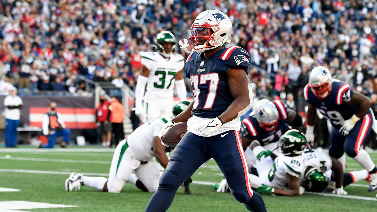 How Good Has Patriots' Damien Harris Been? These Stats Speak Volumes