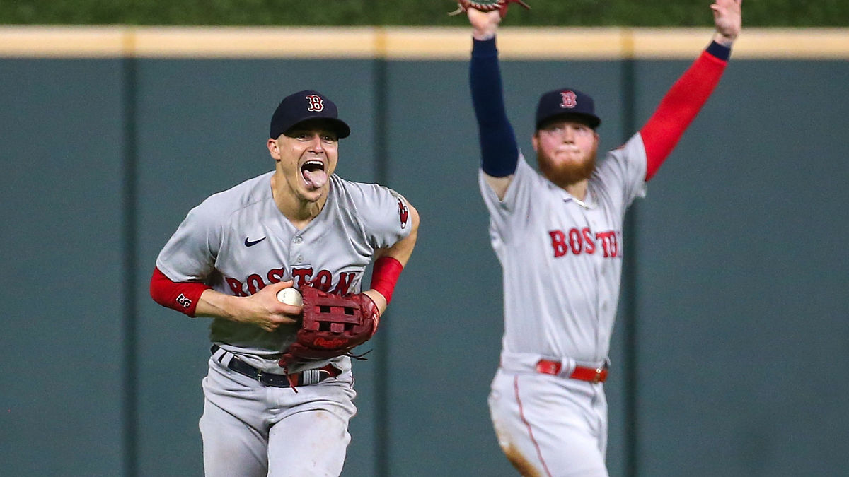 Kike Hernandez ties record with three home runs in Game 5