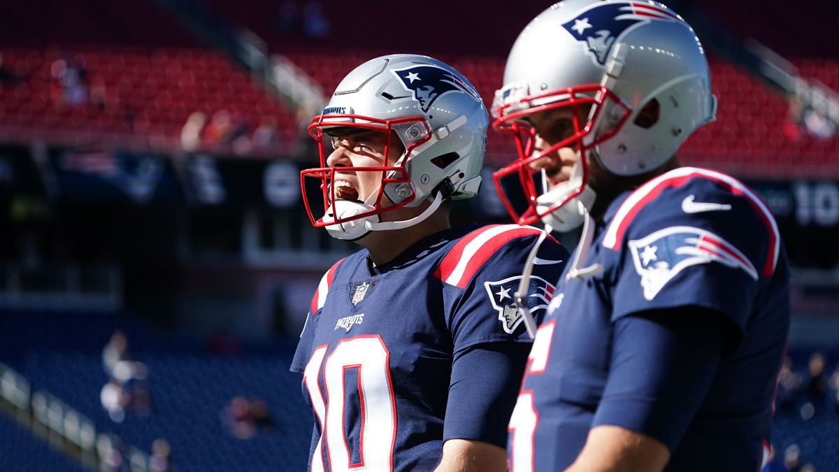 Why Patriots' Brian Hoyer Has Been 'Amazing' Mentor For Mac Jones