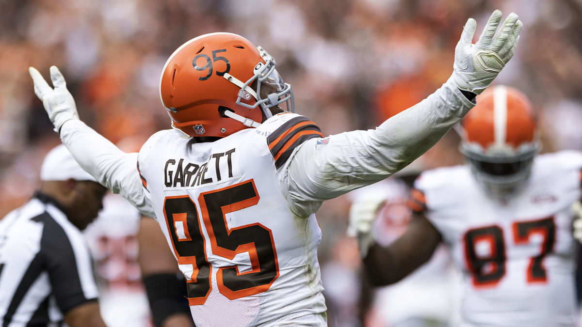 Myles Garrett Has a Joe Burrow Skeleton in Front of His House