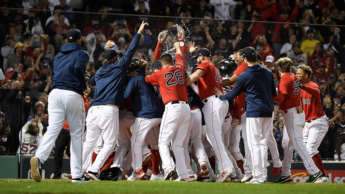 Red Sox Wrap: Christian Vázquez Provides Walk-Off Heroics In Game 3
Thriller