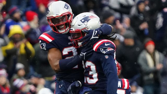 New England Patriots safeties Adrian Phillips and Kyle Dugger