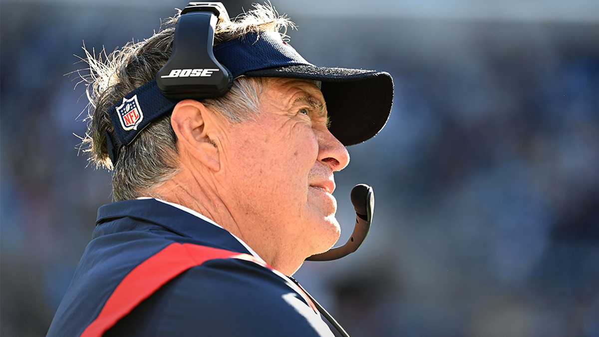 Bill Belichick still not biting on any Lawrence Taylor comparisons