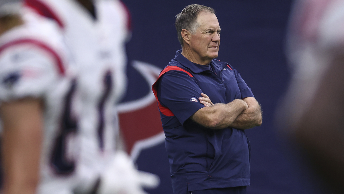 Bill Belichick addressed why he doesn't wear the NFL's 'Salute to Service'  gear