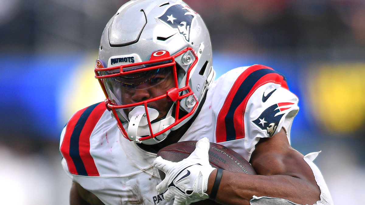 Patriots RB Damien Harris ruled out for Browns game with concussion