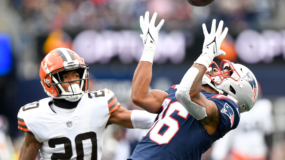 Patriots WR Jakobi Meyers finally scores first TD of NFL career in win over  Browns