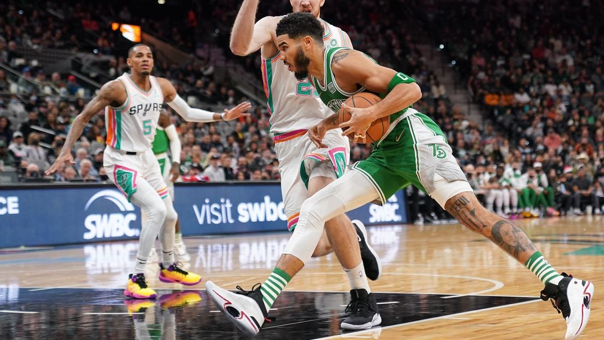 Jayson Tatum Frustrated With NoCalls Based On His Snapchat Story