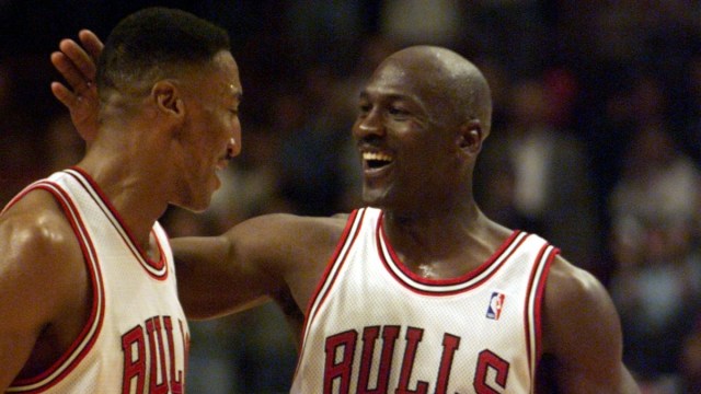 Chicago Bulls legends Scottie Pippen (left) and Michael Jordan