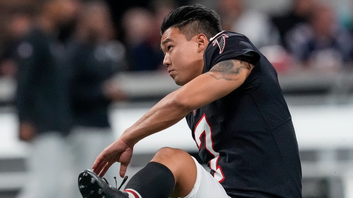 Around The NFL on Twitter: Patriots bringing in Younghoe Koo and