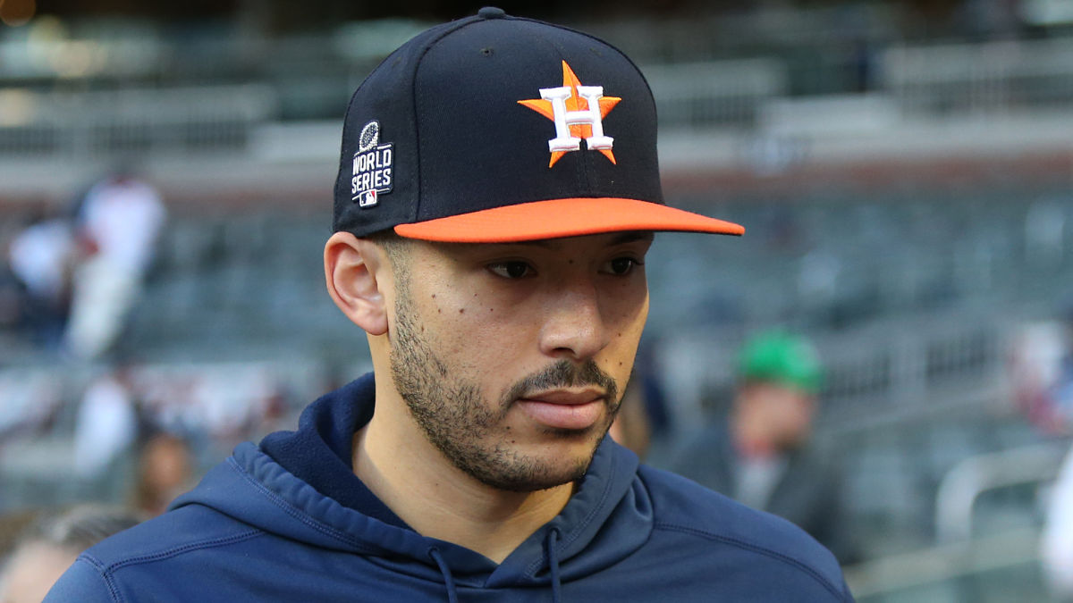 Carlos Correa, A.J. Hinch meet in Houston