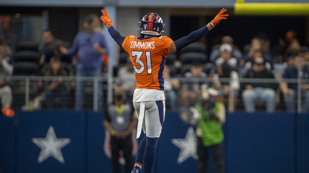 Denver, Colorado, USA. 18th Dec, 2022. Broncos S JUSTIN SIMMONS returns his  first of two interceptions down the field during the 1st. Half at Empower  Field at Mile High Sunday afternoon. The