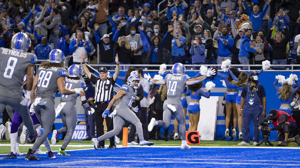 Dan Campbell Reacts As Only Dan Campbell Can After Lions' Crazy Win