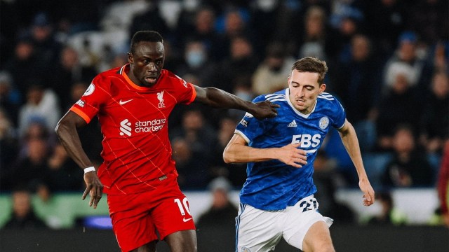 Liverpool FC's Sadio Mane and Leicester City's Timothy Castagne